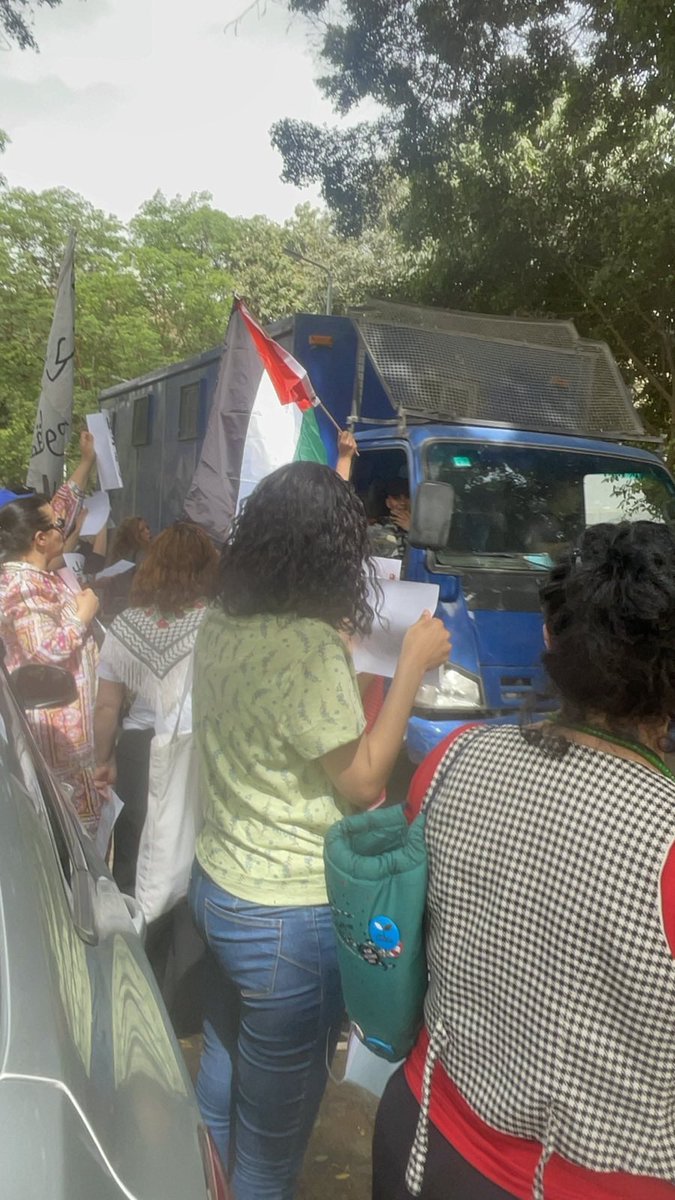 The #Egypt-ian authorities must immediately release women activists arbitrarily arrested today solely for peacefully protesting in solidarity with women in Palestine and Sudan in front of UN Women’s Cairo office.