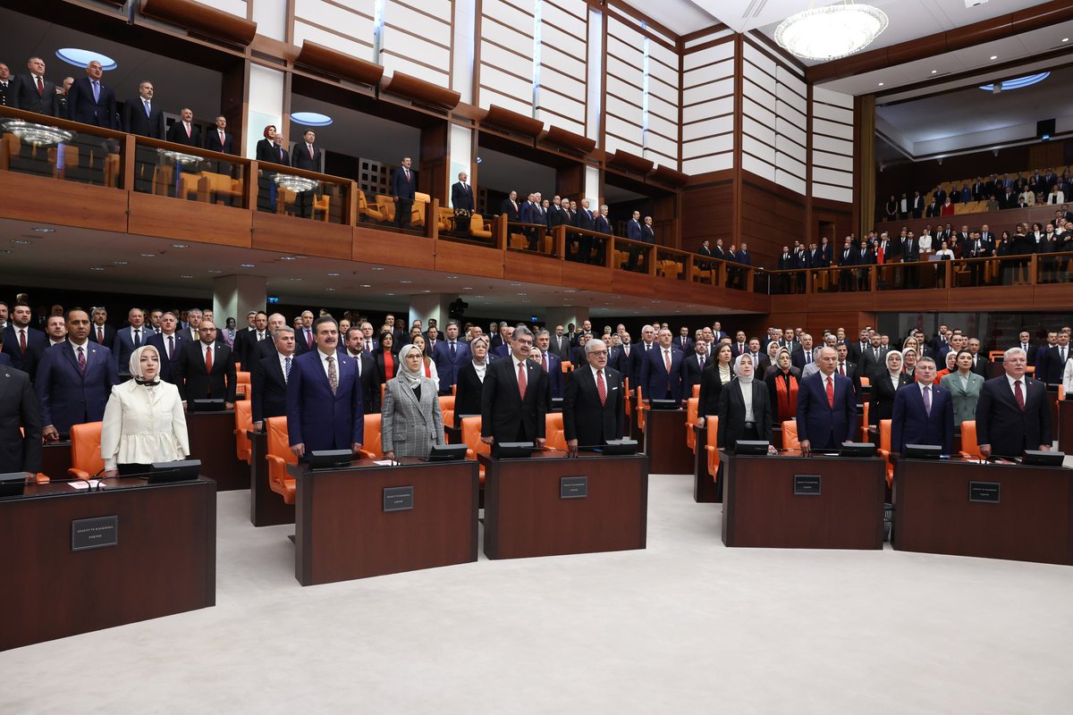 Türkiye Büyük Millet Meclisimizin açılışının 104. yıl dönümü ve 23 Nisan Ulusal Egemenlik ve Çocuk Bayramı münasebetiyle düzenlenen 23 Nisan Özel Oturumuna katıldık.