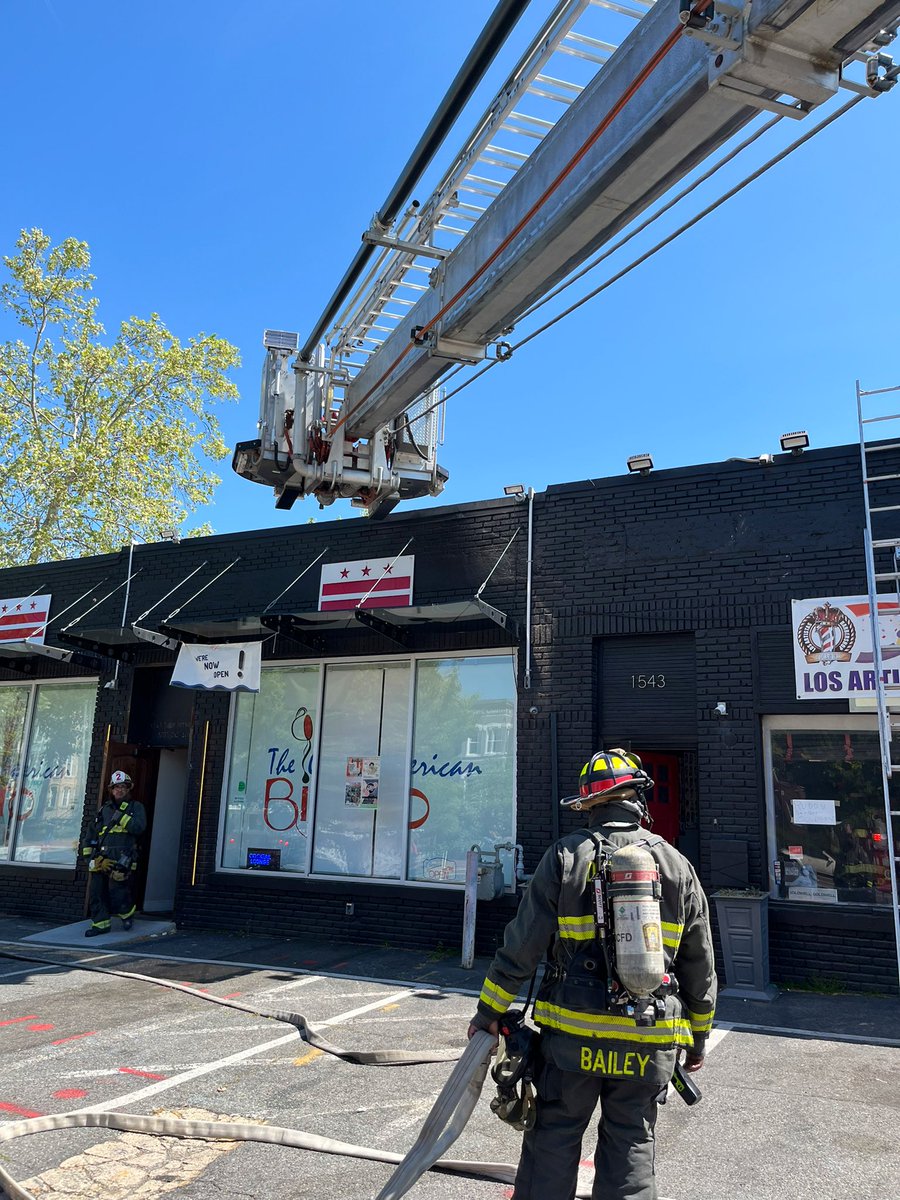 Box Alarm 1500 block New Jersey Ave NW. Smoke in a 1 story strip mall. Searching for the source. #DCsBravest