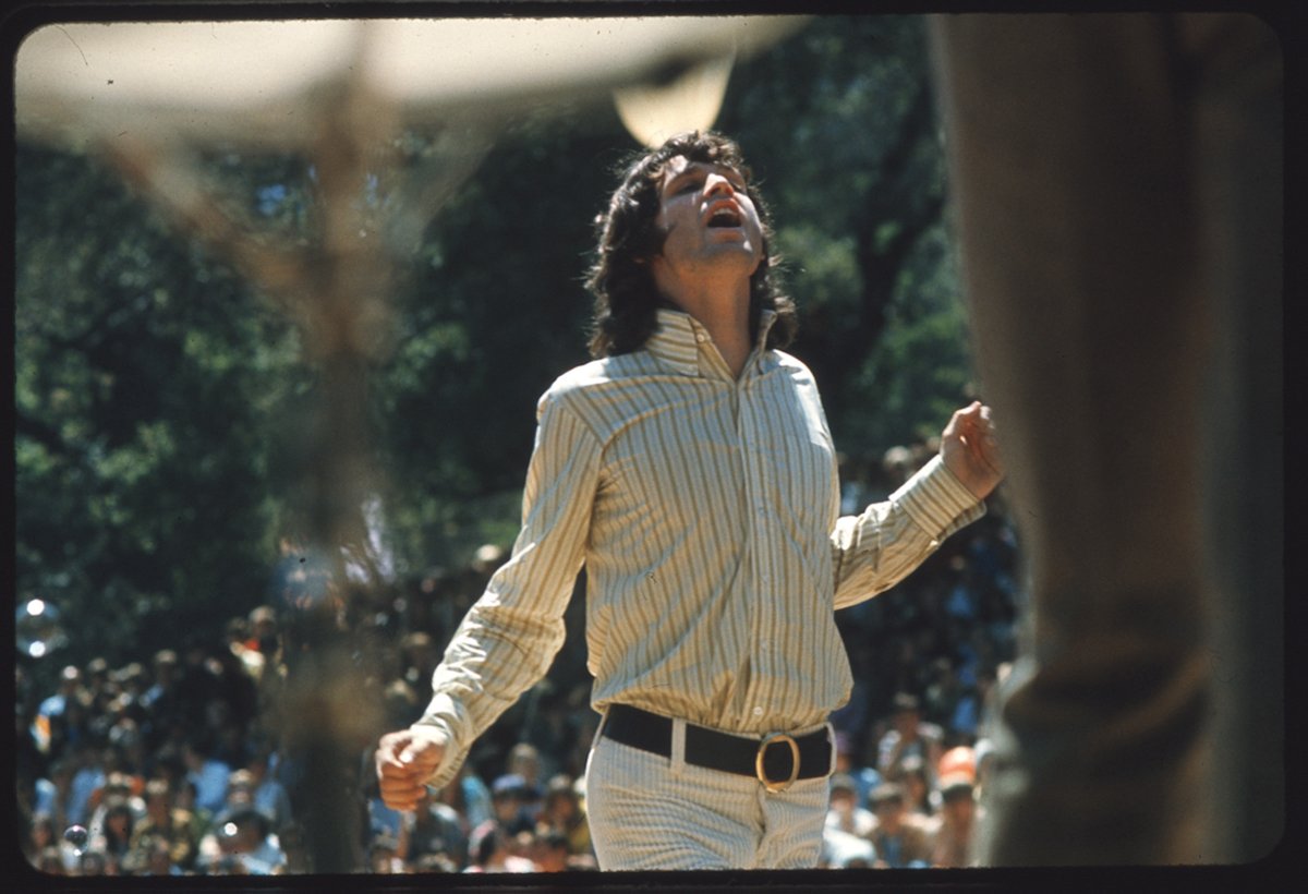 JimMorrison's tweet photo. Jim Morrison photographed during The Doors’ set at Fantasy Fair in Marin County, California. The festival took place during the Summer of Love in 1967.

#JimMorrison #SummerofLove https://t.co/YQv9KExgCg