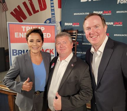 VFAF Veterans for Trump was out rallying the base for our endorsed candidates Brian Jack for GA Congress and Kari Lake for AZ Senate.  Both got the tap from 45 and will play a vital role in Saving America. @BrianTJack Lets get it done MAGA - Flood the polls ! #Trump @TeamTrump