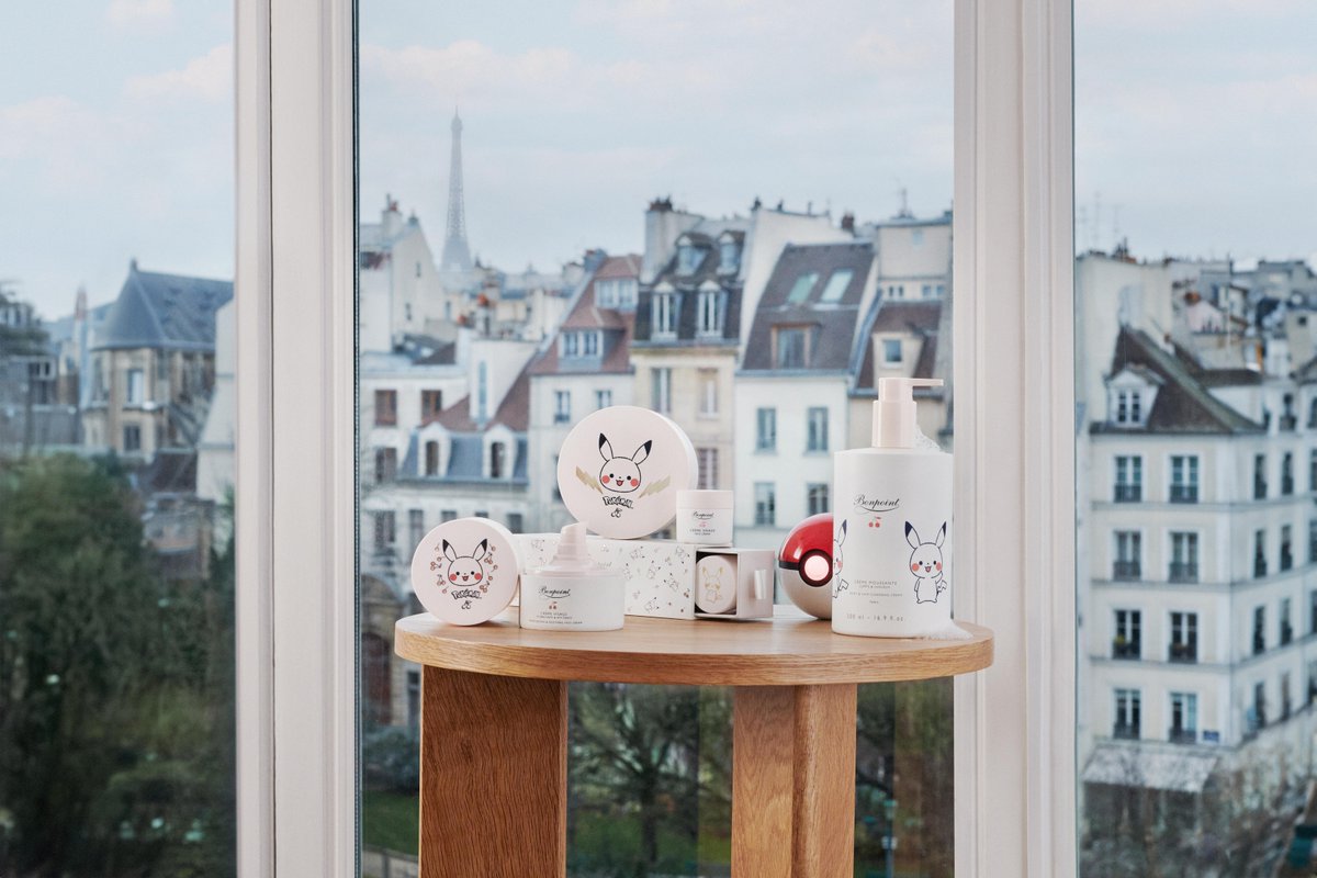 Pikachu est encore plus mignon ! 🥺 Collaboration avec @_BONPOINT : une collection de vêtements pour enfants et des produits cosmétiques haut de gamme avec des illustrations de monpoké auparavant disponibles uniquement au Japon. Disponible partout dans le monde chez Bonpoint !