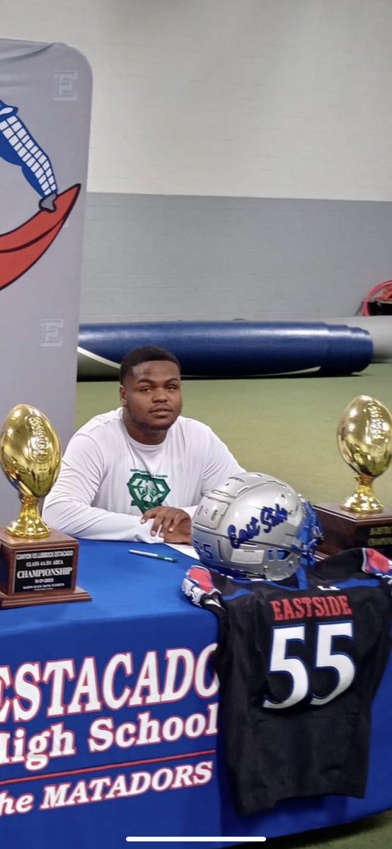 Knocking out goals 1 by 1, been through a lot let me show you how to stay focused stay down and beat the odds , I wanna say thank you to everyone who supported me and to the ones that love me I love y’all forever..💙🤞🏾 BeastEast  #WAWG #Eway <a href="/WRAB50/">William Blaylock</a>  <a href="/CoachPcasso/">Coach Pierre Leonard</a>