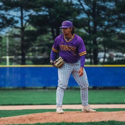 Day of Giving Link is still active if you want to help the ONAZ Boys‼️ Olivet.edu/baseball