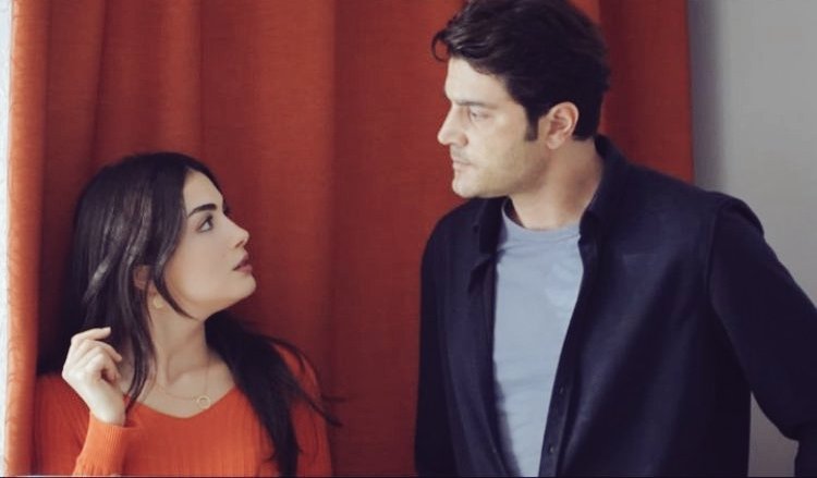 Zeynep ve Nihat coming soon into cinema on 10 May. 🎉

#ÖzgeYağız #BurakSevinç #BeyazEşya