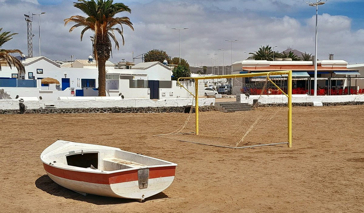 Summer Football 😎
Game on
Pitch Inspection unnecessary 
That boat looks a bit ominous 😳
Playa Honda FC ⚽️