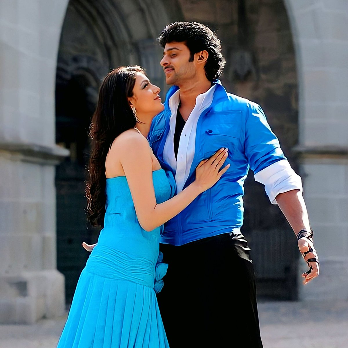 Enter1638636Aa's tweet photo. @ivdsai This 4 Pics ๐ซโค๏ธโ๐ฉน ๐
#Prabhas #KajalAggarwal #14YearsOfDarling #Kalki2898AD https://t.co/woVFFzQy5w