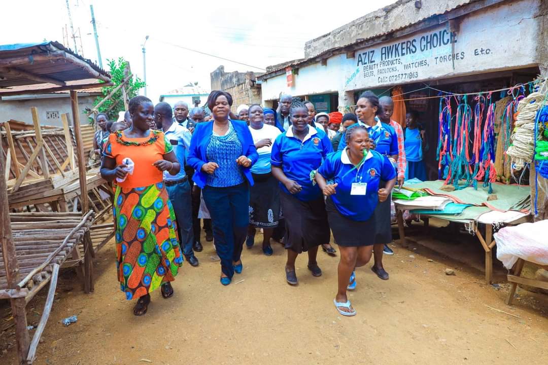 We have this afternoon done site handovers for the construction of ultra modern markets in Rodi Kopany and Kendu Bay. Alongside similar projects in Ndhiwa, Sindo and Luanda Nyamasare, these markets will help spur economic growth in these upcoming trading centers besides offering