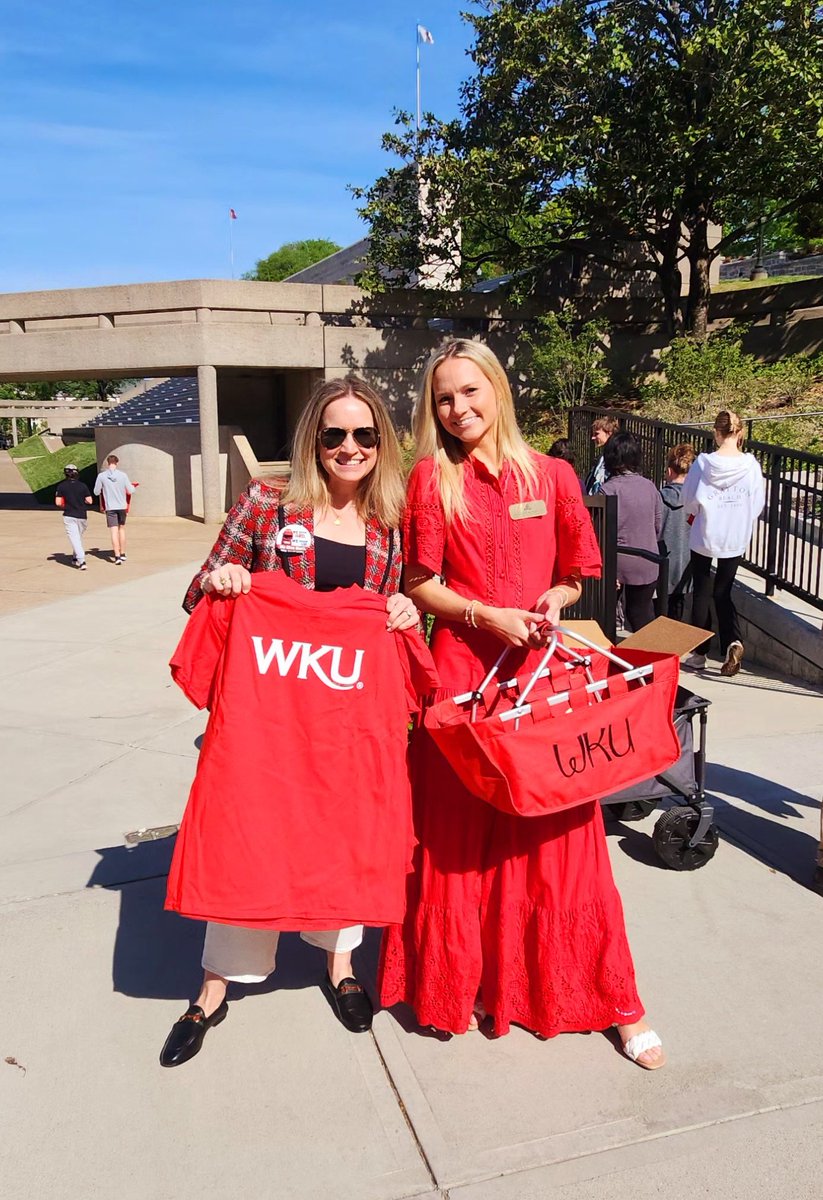 We wear RED and we show up! Happy #wkudayofgiving! @WKUAlumni
