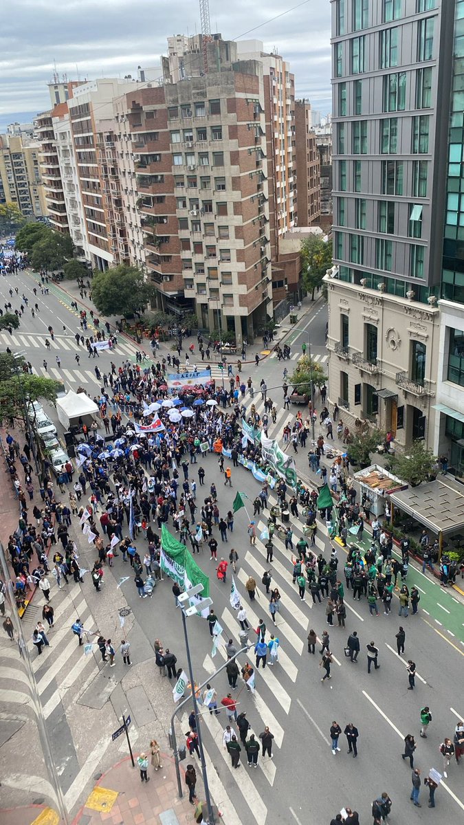 En Córdoba la convocatoria es mínima. Acá el 75% de la población votó con convicción a <a href="/JMilei/">Javier Milei</a> y no se dejan manipular por la casta política. 

La UBA no es el país. Córdoba sigue siendo rebelde a las movidas armadas del kirchnerismo y la izquierda.