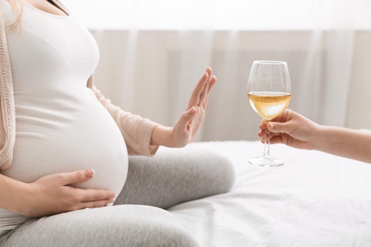 OSUFuldEBP's tweet photo. No Safe Amount: Alcohol & Pregnancy
Studies show 10% of women drink during pregnancy. But even small amounts can lead to Fetal Alcohol Spectrum Disorder (FASD). Take action: Educate, counsel, and screen all pregnant women. #TheFuld
Learn more: https://t.co/rOgzPVNpri https://t.co/quta6kfRnT
