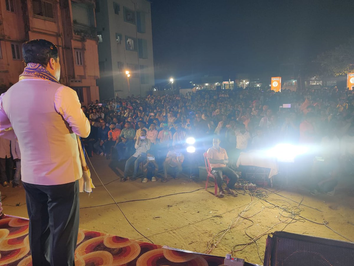 Great to see Hon'ble Union Minister and former Chief Minister of Assam, Shri @sarbanandsonwal Ji , energizing the public in Ashram Road, #Silchar. His focus on the importance of General Elections in building a #SashaktBharat resonates deeply.  #PhirEkBaarModiSarkar