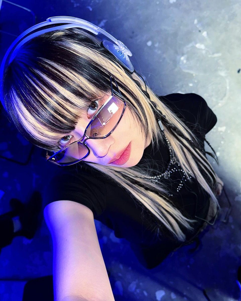 badaleebrasil's tweet photo. [#IG] 230424 UPDATE 🌊

— LINDA! Bada Lee via Instagram Feed. 💙

#BADALEE #BADA #LEEBADA #SWF2 #BEBE #바다 #베베 #BEBI https://t.co/uGbtuMI1Pe