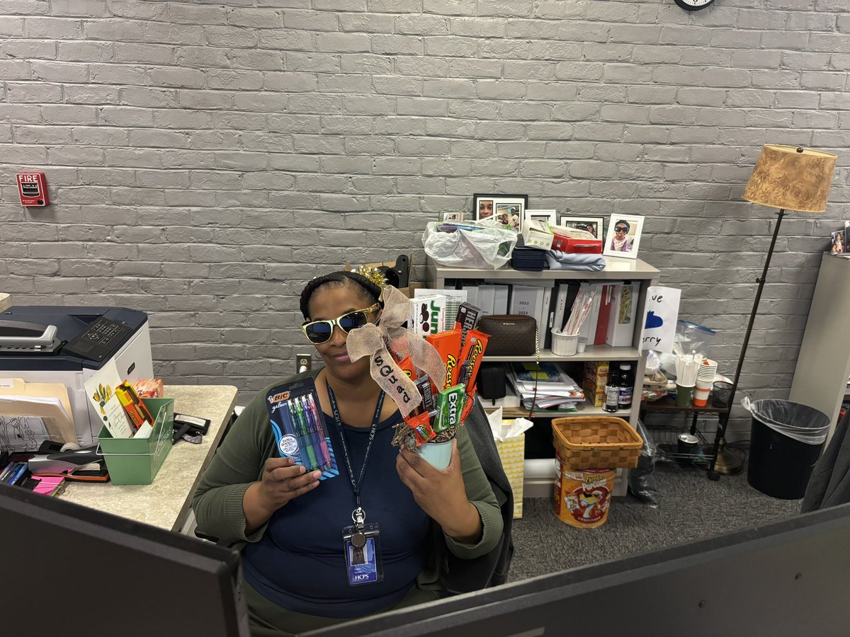 Happy administrative professionals day (we are celebrating all week 💙💚) to our wonderful SQuad member Teisha!! Thank you for keeping our SQuad running smoothly! #buildingqualityineveryschool
