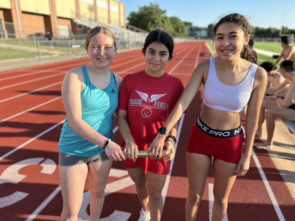 Congrats to Reagan Wright, Lahak Karim, Tara Jacobs, & Leilany Diaz for running a number 10 all time CHHS 4x800 in our time trial this morning!