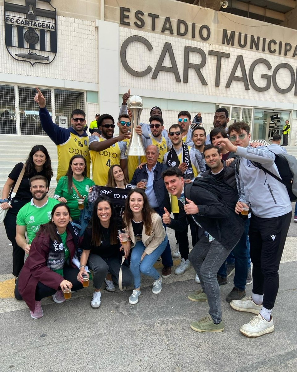 LetminoAI's tweet photo. ¡Somos LEB Oro!🏀🥇La alcaldesa de Cartagena, @NoeliaArroyoHer, recibió al @cb_cartagena en el Palacio Consistorial para celebrar su victoria y el ascenso a la Liga LEB Oro tras casi 35 años. ¡Es el inicio de nuevos triunfos para nuestro equipo! 🙌 #VamosCebé #ODILOCartagena https://t.co/G5QDLDJhp9