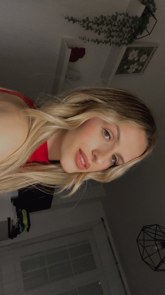 andreacieeza's tweet photo. me veía guapita🙂 https://t.co/HdiEFFFifN