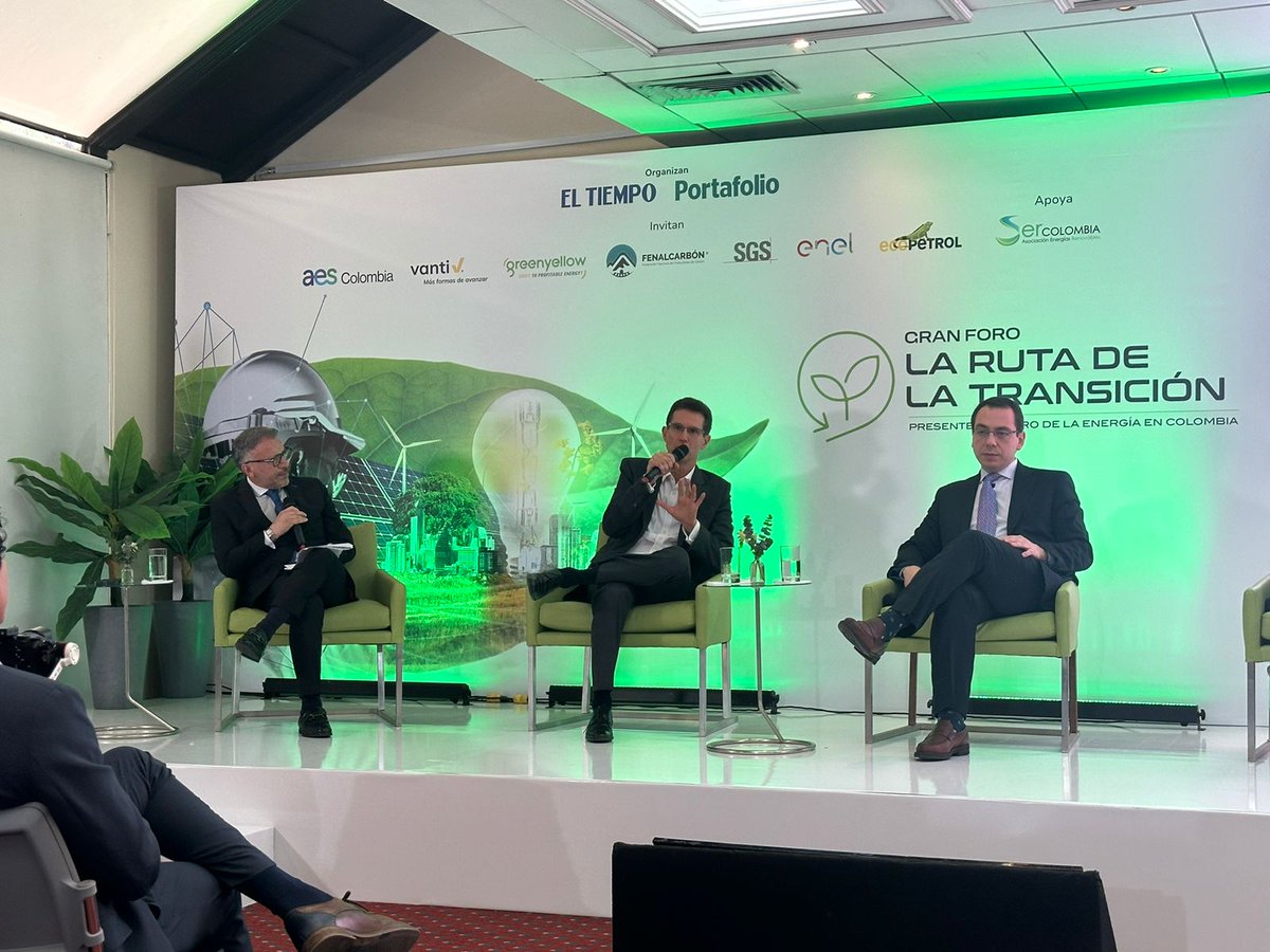 "Gobierno, empresas y comunidades necesitamos trabajar en conjunto para lograr que los proyectos en #LaGuajira se lleven a cabo, esto es un compromiso país. Desde AES Colombia, esperamos que nuestro proyecto eólico Jemeiwaa Ka I pueda estar listo para 2026."

<a href="/FedericoEchav/">Federico Echavarria</a>,