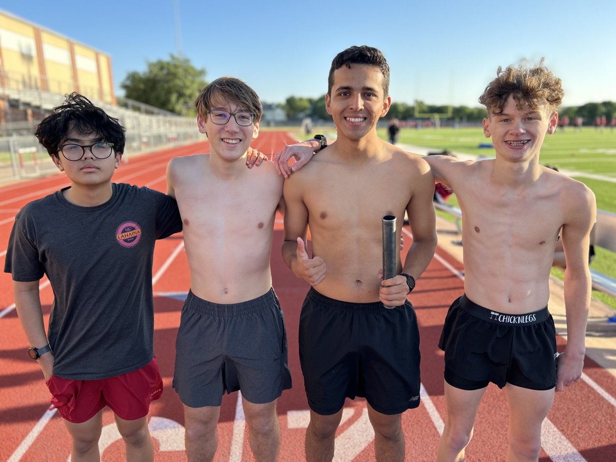 Congrats to Luis Garcia, Jackson Callihan, Dylan Beckmann, & Dylan Nguyen for running a #10 all time CHHS 4x800 in our time trial this morning!