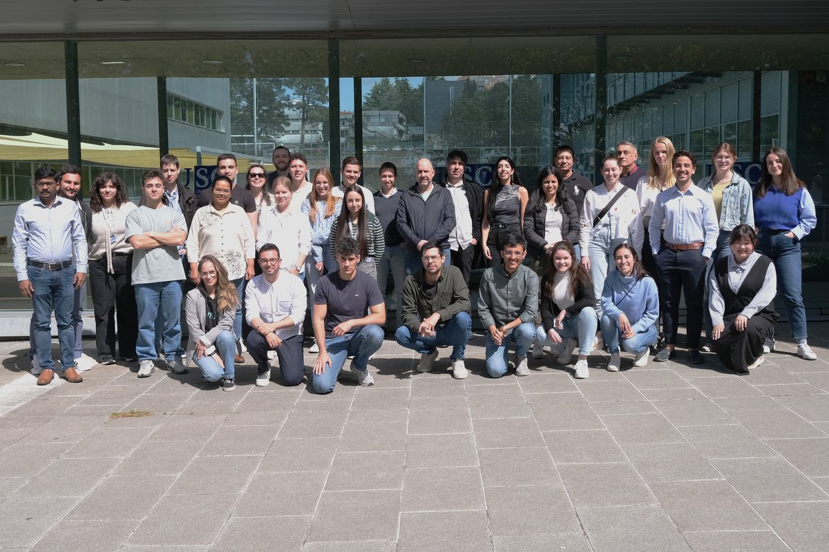 🗒️ @felixfreirelab and his team organise the 2nd Scientific Meeting on Self-Assembled Materials: #CiQUS is hosting 2⃣ days of enriching discussions in the field.