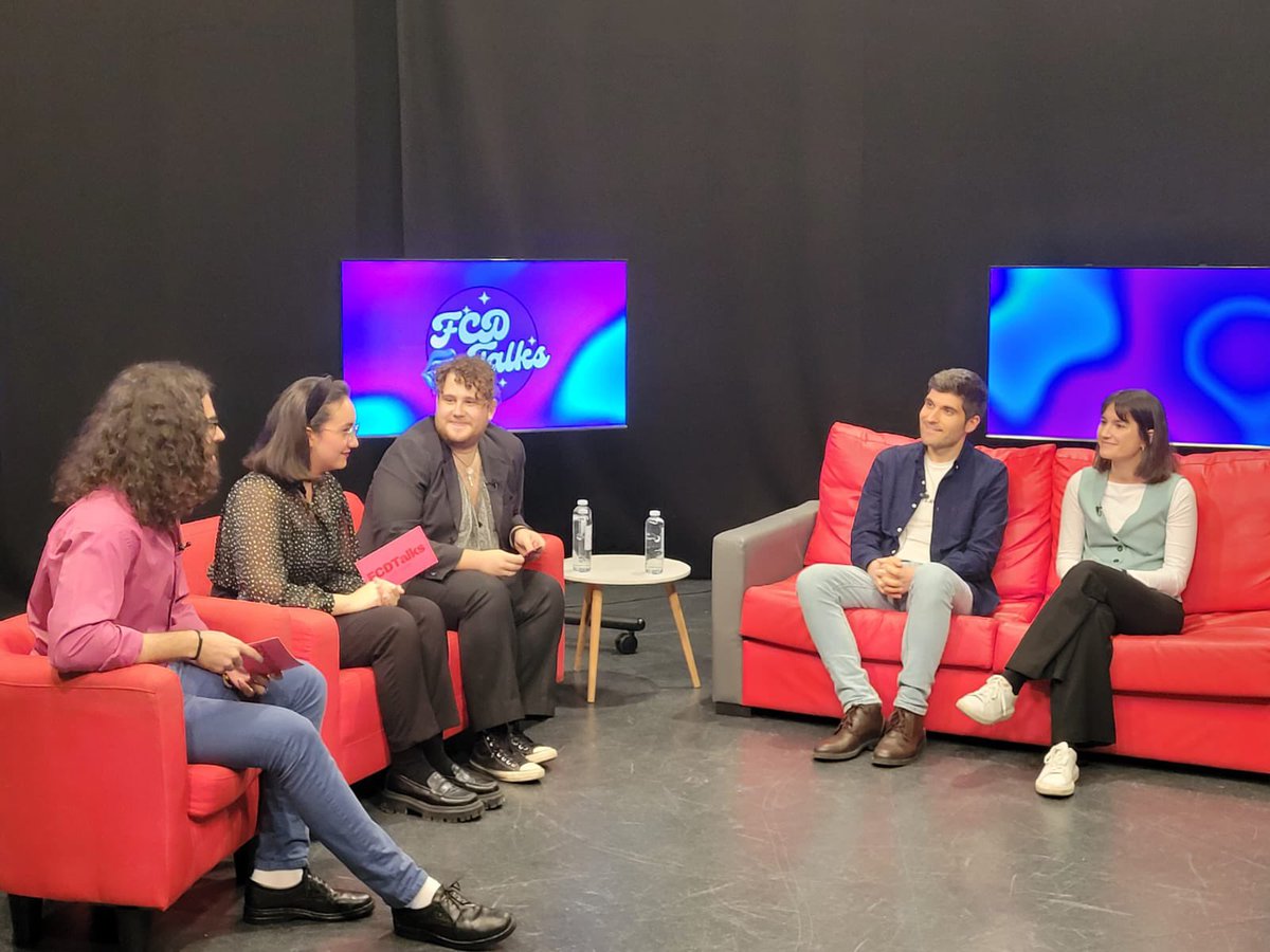 juanjosanss's tweet photo. Qué gran mañana hoy en @fcdmurcia hablando sobre representación LGTBIQ+ en el panorama audiovisual junto a @Isa_Villegas_ . Muchísimas gracias al pedazo de equipo que hay detrás y que nos ha tratado fenomenal. Cuánto talento en las nuevas generaciones #FCDTalks https://t.co/DtiS5AJvQx