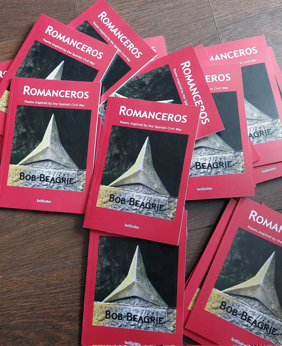BobBeagrie's tweet photo. I have books! https://t.co/gKxWAvhdy7