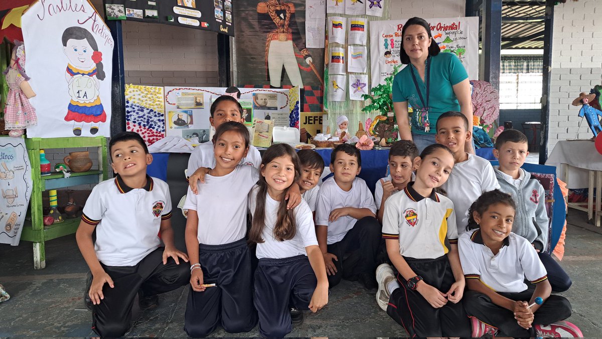 Gran trabajo desarrollaron nuestros maestros con sus estudiantes en su proyecto de aprendizaje, demostrando sus aptitudes y habilidades. Excelente trabajo #VivanLosNiños #VivaLaEducacion <a href="/Berzabethg1/">Berzabethgandicaoficial</a> @MPPEDUCACION <a href="/NicolasMaduro/">Nicolás Maduro</a> <a href="/Crazet2011/">Crazet2011</a>
