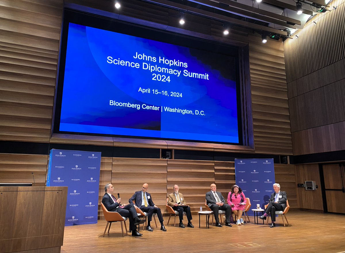 On April 16th, Ambassador Duarte Lopes participated in the @JohnsHopkins Science and Diplomacy Summit 2024 at Bloomberg Center, taking part in a conversation about #Science #Diplomacy, moderated by Professor Peter Agre.