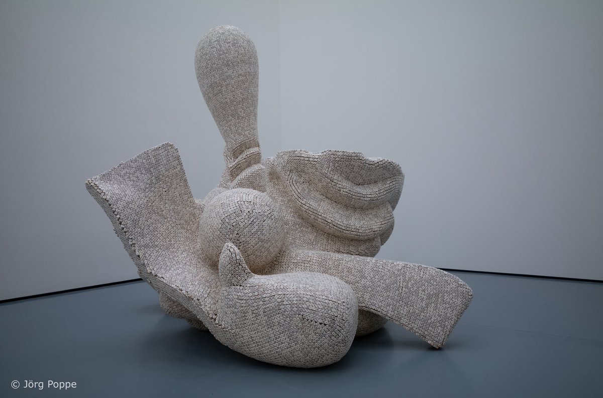 lichtaufnahmen's tweet photo. „Secretions“, Tony Cragg, 1998. Ausstellung „Please Touch“, Kunstpalast. #secretions #tonycragg #cragg #düsseldorf #kunstpalast #pleasetouch #figur #plastik #bildhauer #skulptur #l49485 #l49540 #l49529 #l49515 https://t.co/kfVzHSnsDM