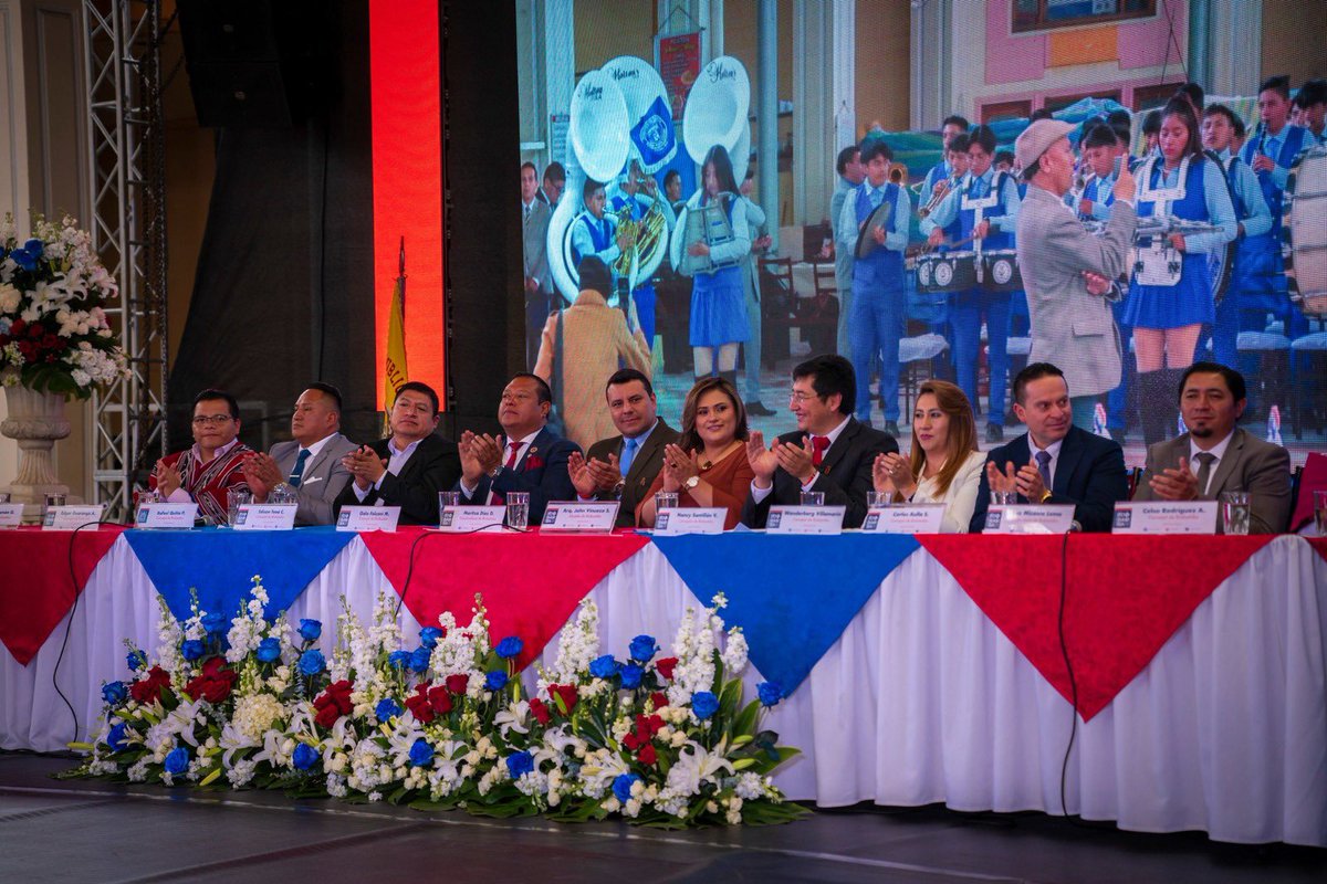 CorteNacional's tweet photo. 📌 El juez de la #SalaAdministrativaCNJ, Dr. Iván Larco, asistió en representación de la @CorteNacional de Justicia, a la Sesión Solemne por los 202 años de la #BatallaDeTapi y de la Independencia de #Riobamba. 
#TransparenciaJudicialCNJ ⚖️ https://t.co/K7OZ5Sm1PL