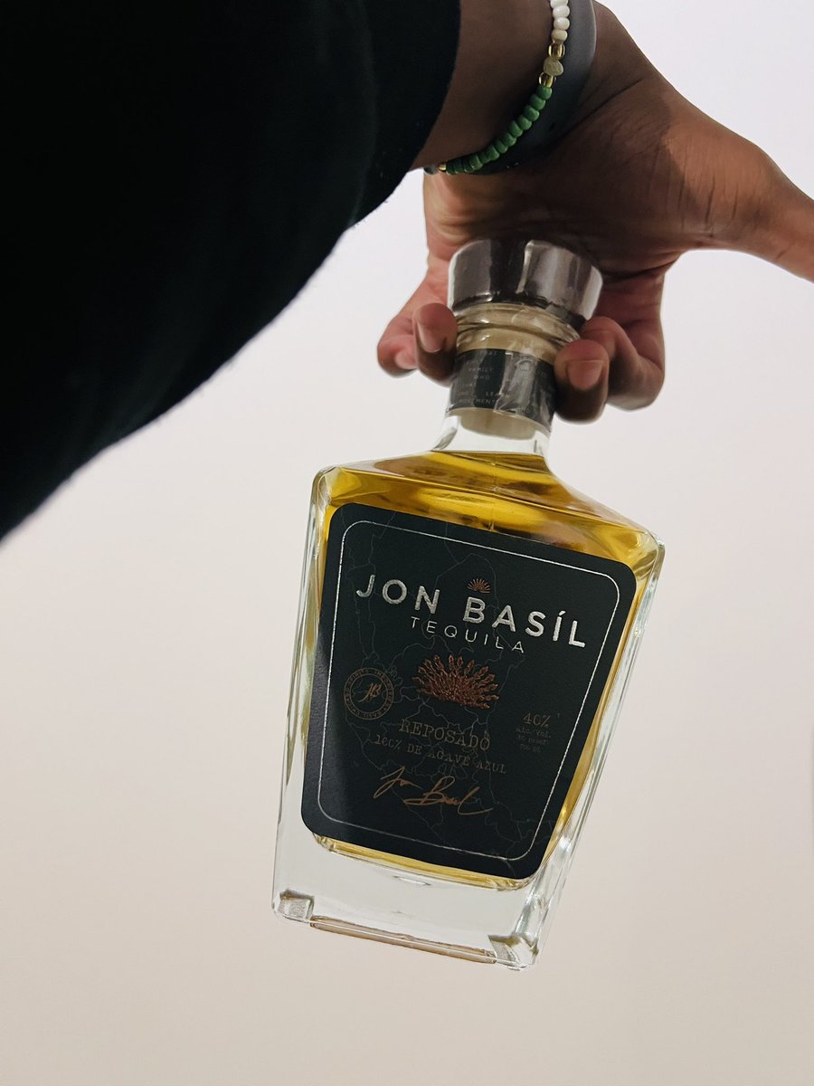 jonbasiltequila's tweet photo. ITs TACO TUuEeSsssDAyyy!
Grab some JB with a side of tacos!

#tequilatuesdays   

📸 @EJRiley https://t.co/1W7RU51Chp