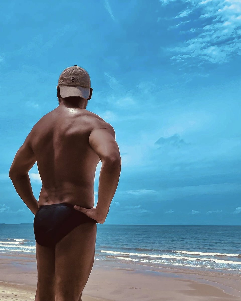 Barrywins1's tweet photo. Sky above, sand below, peace within.
#beach #beachbum #beachbound #beaches #tagblender #beachday #beachtime #beachbody #beachlife #beachhouse #instabeach #beautiful #instasummer #summer #sun #sunny #seaside https://t.co/ZwF251bMii