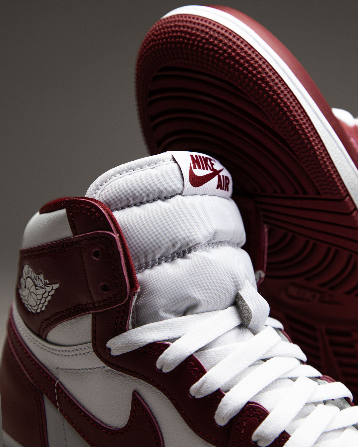 Foot Locker Canada on X Clean and classic. The Jordan Retro 1 High Team Red is launching 4 27 in men s and GS sizing online in select stores. Reservations are now available