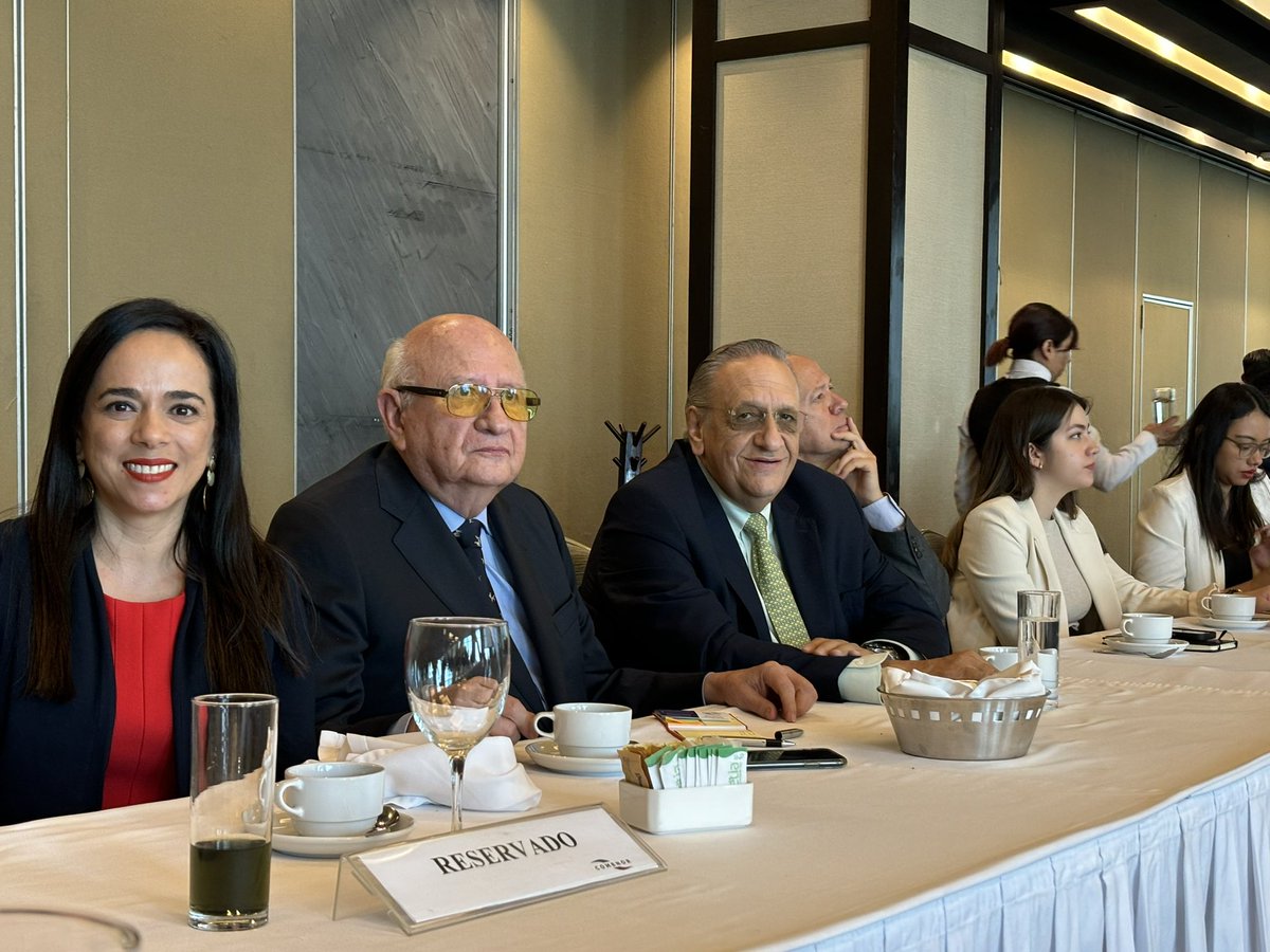 MILMMaribel's tweet photo. Un gusto festejar con la gran comunidad de @ComenorMx, consejero de @ema, su XXVII Aniversario. Muchas felicidades y muchos años más @ONNCCE @IMNC_MX @NORMEXsc @CANACOMexico @CONUEE_mx @FACTUALSERVICES @CONCAMIN @NORMASCNA @IFT_MX https://t.co/5qc64VHR0r