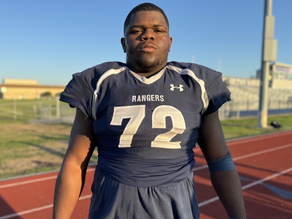 Frisco Lone Star 2025 DT Ephraim Whitaker is a stout, strong 6-foot-1, 300 and an explosive presence in the middle of the Lone Star defense @WhitakerEphraim | @LSHSRangers | @LSHS_FBRecruits