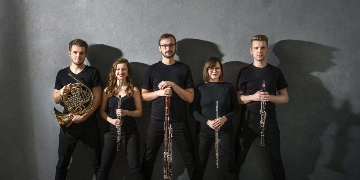 The prizewinning ensemble and a rising star ensemble of Czech chamber music ALINDE QUINTET will perform an all-Czech programme at this year's @chilternarts and @NewburyFestival on 16 & 17 May respectively. More info: london.czechcentres.cz/en/program/ali… #WeAreMusic
