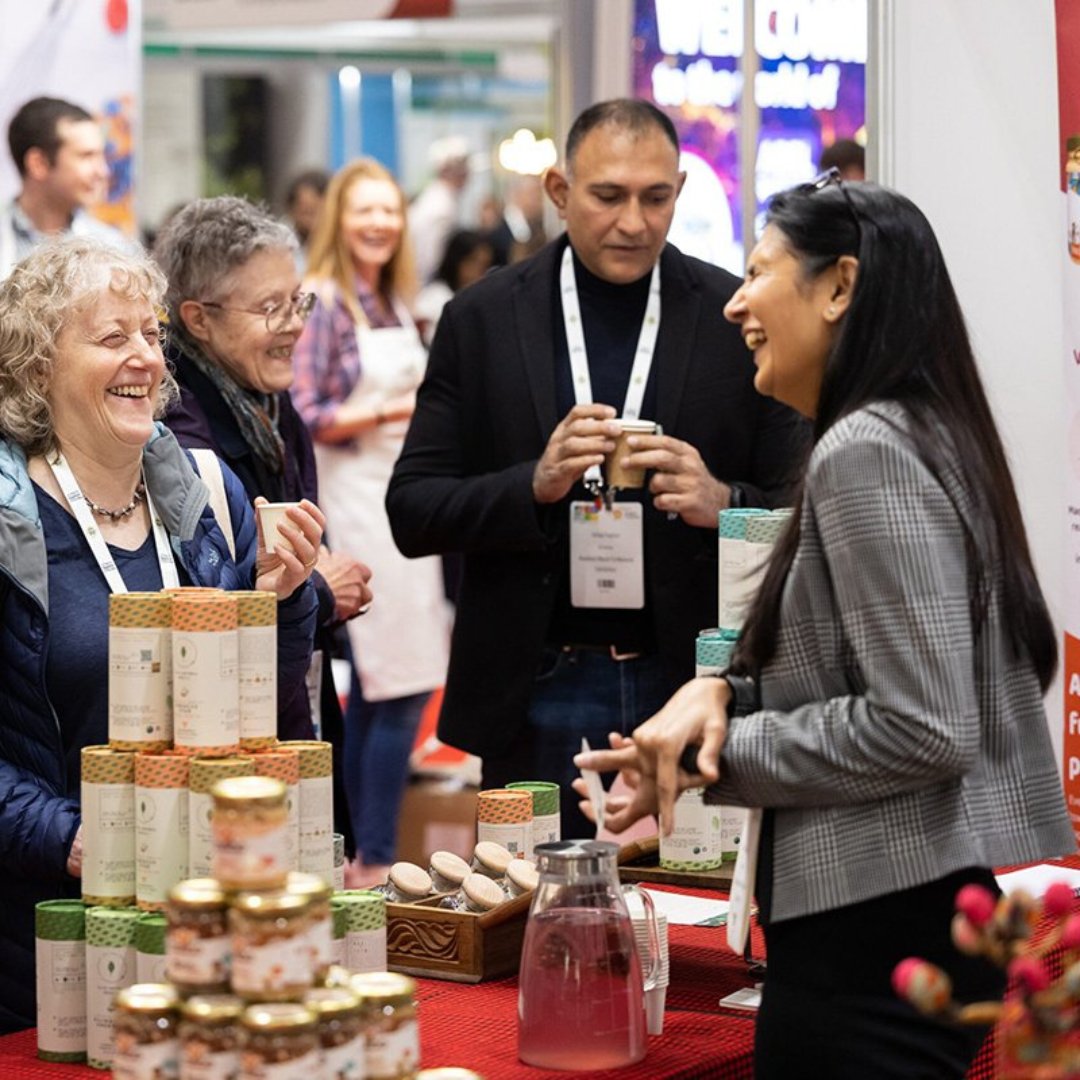 ParamountComms's tweet photo. We are pleased to announce our participation at the Natural &amp; Organic Products Europe exposition, at the Excel!

For your upcoming productions, BOOK TODAY your next hire of Two-Way Radios! Contact us at sales@paramountcomms.co.uk or on 020 7288 6370.
#twowayradios #NOPEX #events https://t.co/HXen9M0XAF