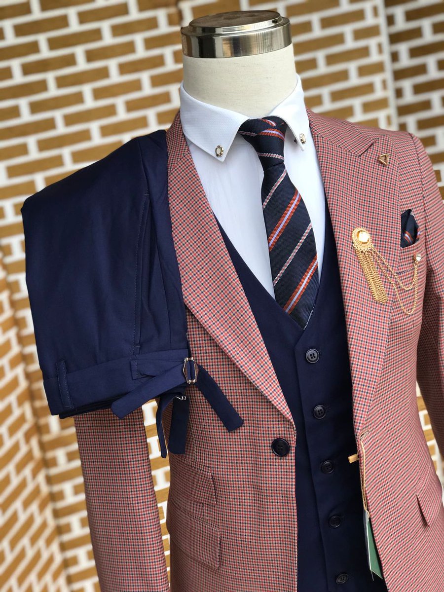 Suits za Kiwango cha PhD ziko Duka moja tu hapa Dar ni Sehemu Moja tu @suitmseleleko Unajua Location ni wapi ?? Ni Msimbazi kariakoo, Mtaa wa Mchikichi na Manyema (Nyuma ya jengo la club ya Simba) Delivery tunafanya popote Tanzania nzima Call/WhatsApp 0762617089 Mziigo kwa