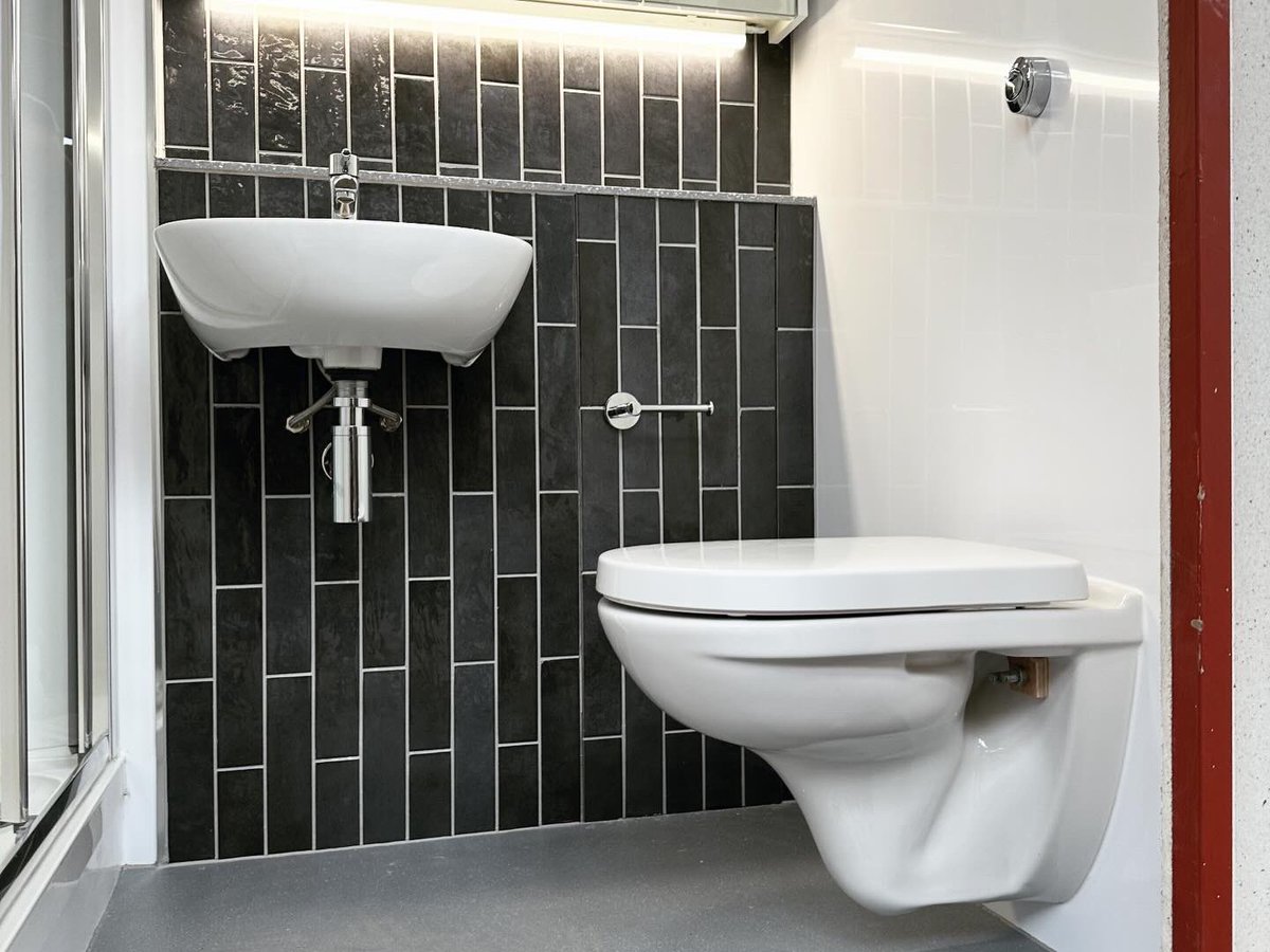 Gurj recently visited HG Offsite Solutions factory to witness firsthand the manufacturing of their high-quality steel-framed bathroom pod which will be bespoke tailored to Tribe’s design specification
#offsitemanufacture #podbathroooms #aca #acastudios #hgconstruction #yourtribe