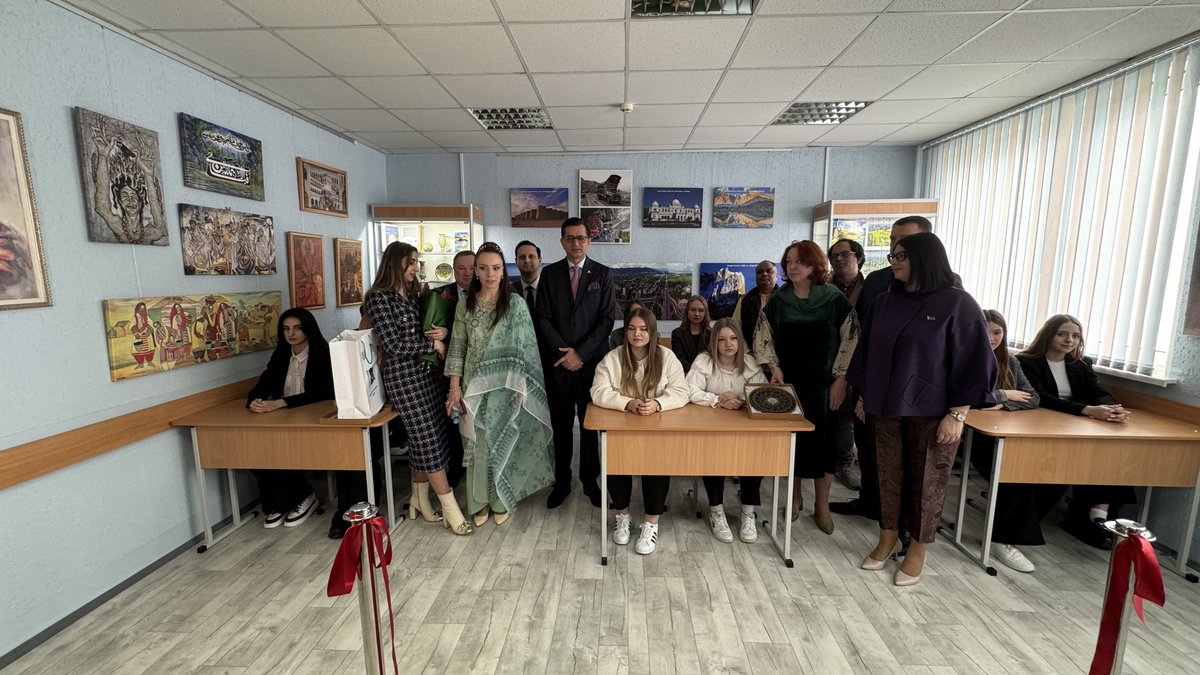 kachosajjadFSP's tweet photo. Pakistani Cultural and Educational Center Inaugurated at Belarusian State University of Culture and Arts π΅π°π§πΎ. the new center was inaugurated today, showcasing Pakistan's rich cultural heritage and artisan skills. #CulturalDiplomacy #PakistanInBelarus https://t.co/IgLMkmDcfq
