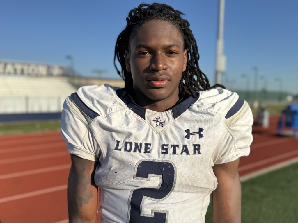 Frisco Lone Star 2025 WR Dekhari Dean (5-11, 170) he helped the Ranger 4x100m team to a 41.53 finish good for 2nd in area. The speed and quickness translates to the field too @_DekhariDean | @LSHSRangers | @LSHS_FBRecruits