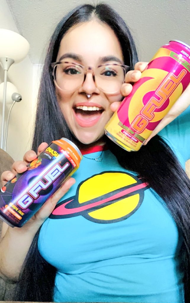 Which #GFUEL are you choosing? *Rainbow Sherbet 🌈 *Wumpa Fruit 🍏🍎 •Thankful to still be apart of the @GFuelEnergy team 🎉 🍫MARSBARS ⬅️ Saves 💰
