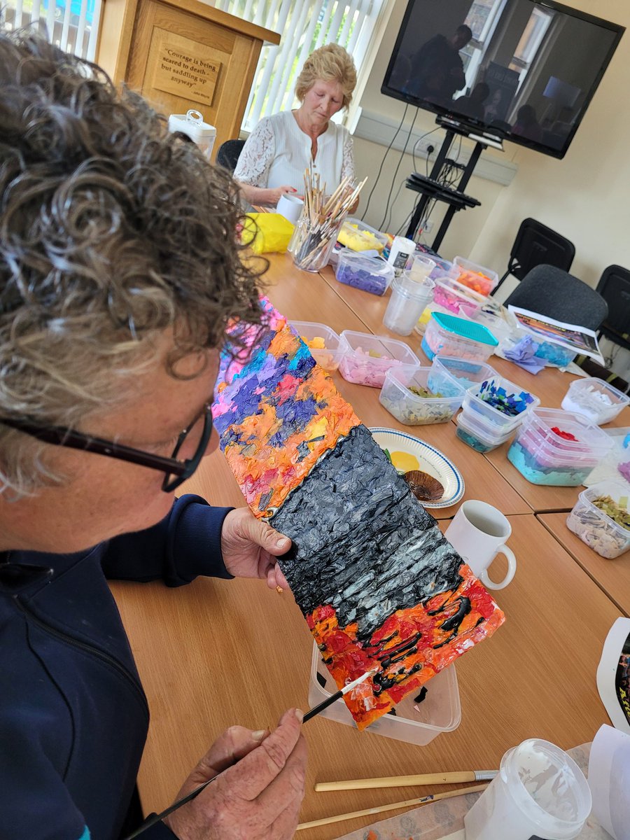 ggdesign29's tweet photo. Last working day WAVE Trauma Centre, it feels like a very relaxed group where everyone feels comfortable to be themselves. Next step is to glue the panels all together and hide the seams. Hopefully we will celebrate the murals completion next week. #wavetrauma #tissuepaperart https://t.co/tIfFCZZMoD