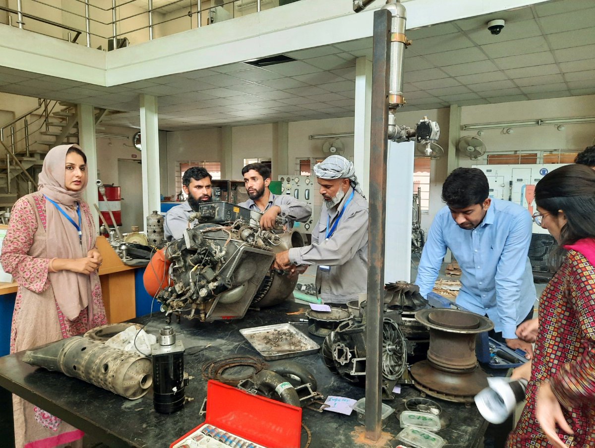 Rocket Science at the Rocket Propulsion Lab, @ISTIslamabad.  Team Aero Engine Craft opened up GTC turbostarter engine of C130 aircraft & explained the working principles of the engine for R&D purposes to the lab engineers & postgraduate students. Lab head is Dr. Ihtzaz #Pakistan
