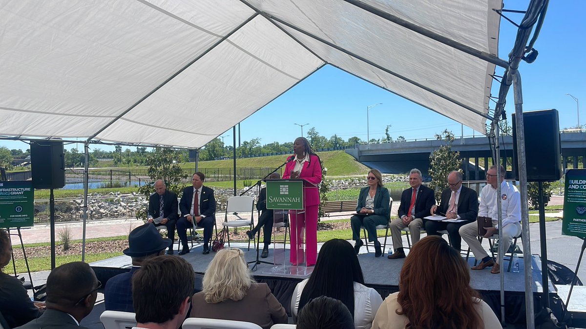 Happening now! @FEMA_Deanne @TomPerez join @MayorJohnsonSAV and officials of @cityofsavannah to celebrate the city receiving a $30M grant thanks to @POTUS Investing in America agenda to prevent future flooding in this community.