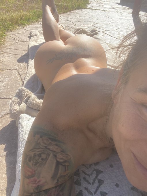 Home office but better ☺️. Got some bruises on my ass, cum dripping out my pussy while editing in the