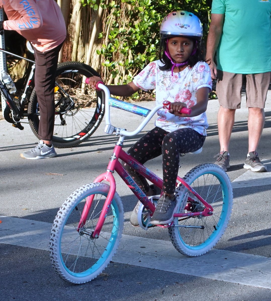 We're coming up on #BicycleSafetyAwarenessMonth, & it's never not a good time to talk #BikeSafety. Ofcs Cooke & Torres led the presentation during #FamilyFunBikeNight at Sabal Pines Park. They coached the kids up on properly fitting helmets, awareness, & safety rules of the road.