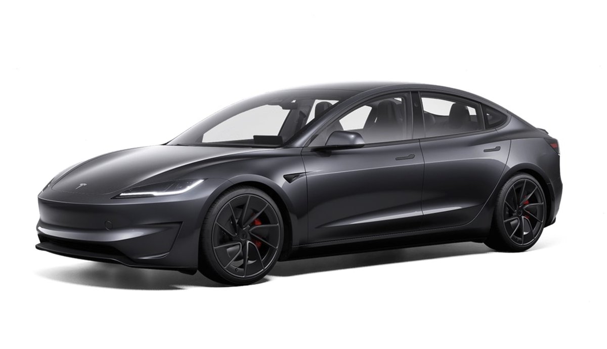 BREAKING: Tesla has officially launched the new Model 3 Performance, the most powerful Model 3 ever. Here's everything that's new: • Starting price: $52,990 • 0-60mph: 2.9s (vs 3.1s in old version) • Range: 296 miles • Top Speed: 163 mph • Adaptive Suspension: Powered by…