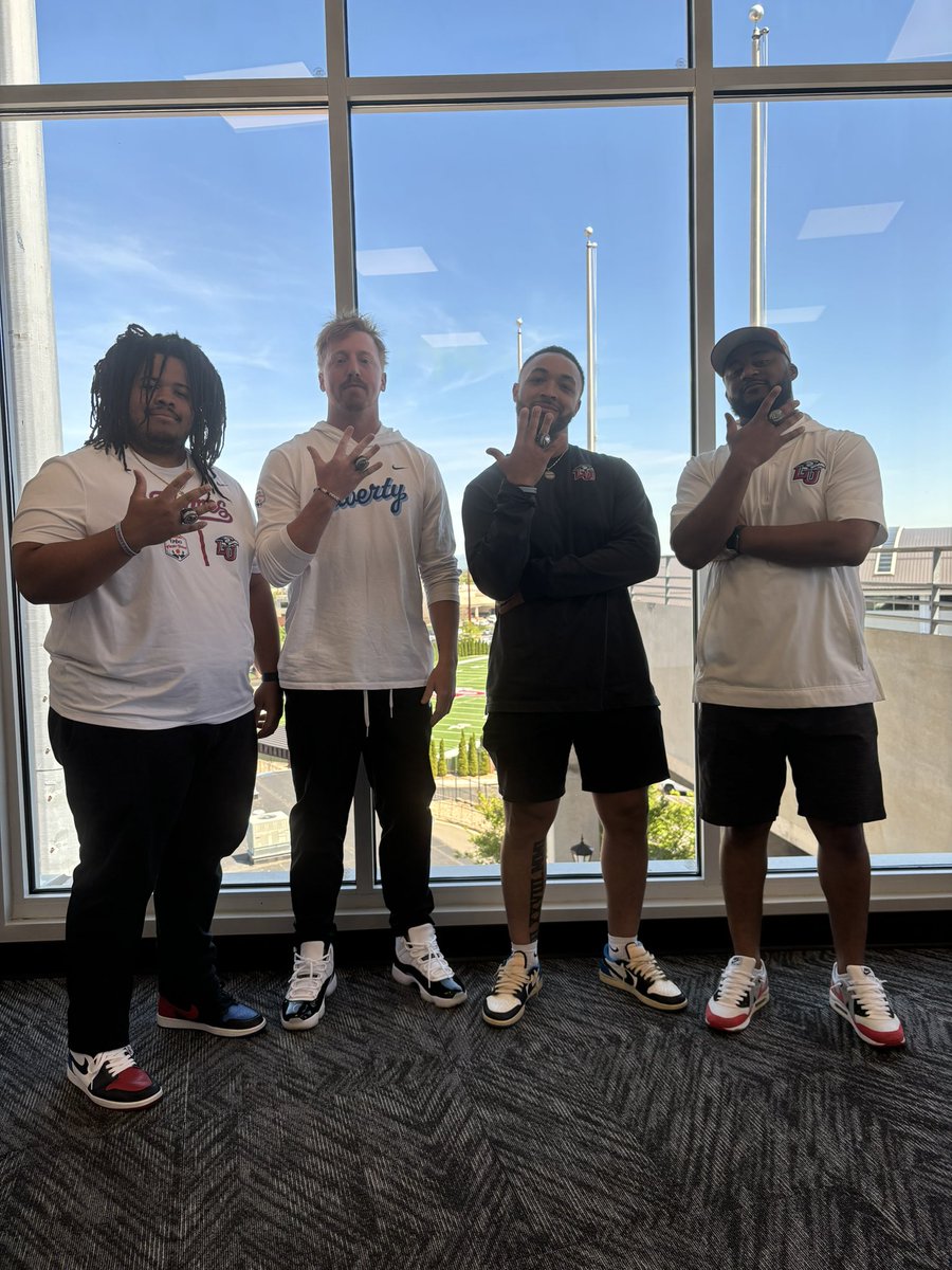 Nate Hope tweet media