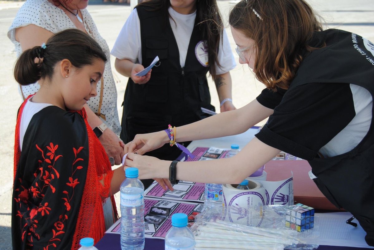 CruzRojaCReal tweet picture